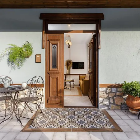 Meydani * لِتوخورو