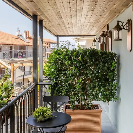 Meydani * لِتوخورو